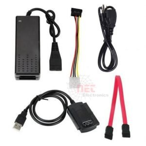 وصلة يو إس بي لهارد ساتا - وصلة يو إس بي لهارد ساتا لتوصيل الأقراص الصلبة بالكمبيوتر USB to SATA hard drive adapter connected to a solid state drive